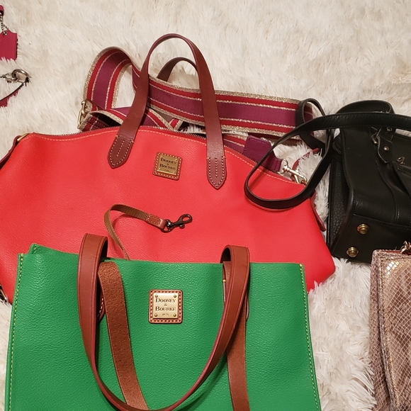 DOONEY BOURKE LOT - Picture 9 of 10